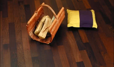 Stylowa podłoga z desek Wenge