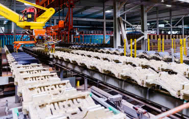 Połączenie 130-letniej tradycji w produkcji dachówek ceramicznych z innowacjami technologicznymi