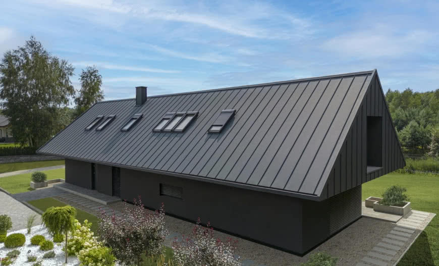 Jak wybrać blachę na rąbek stojący? Poradnik dla budujących dom