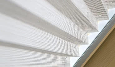 Czym wyczyścić i jak dbać o rolety materiałowe? 