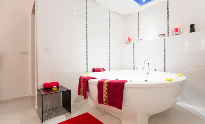 Wanna z hydromasażem do domu – na co zwrócić uwagę przed zakupem?