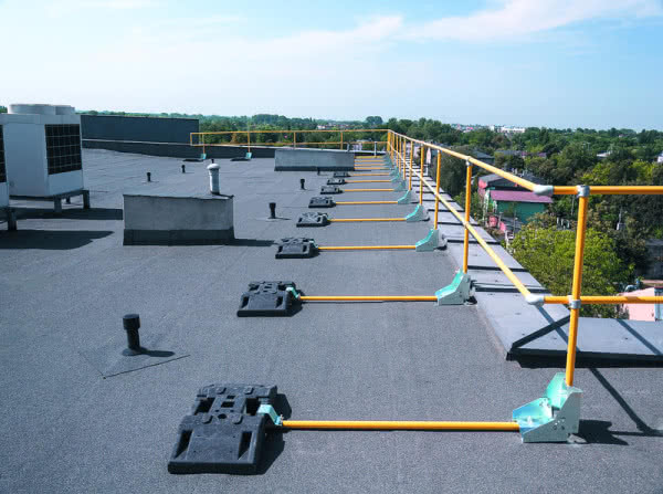 Wolnostojące zabezpieczenia krawędzi budynku PROSAFE