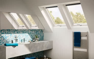 Okna dachowe VELUX z dolnym otwieraniem