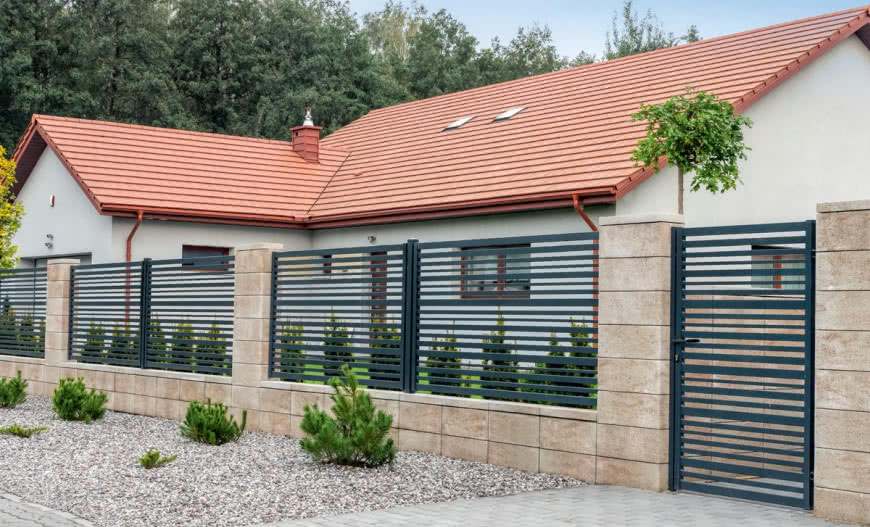 Ogrodzenie - kiedy remont, a kiedy rozbiórka?