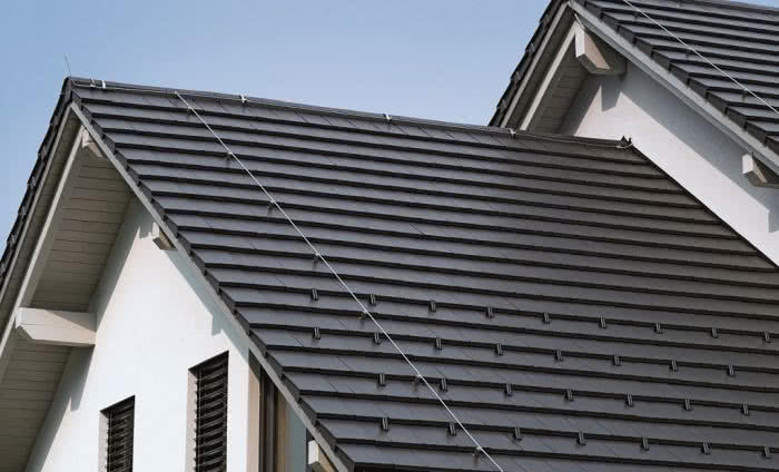 Powłoka dachówki. Na co zwrócić uwagę przy wyborze pokrycia?