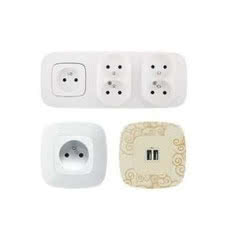 Gniazda zasilające Valena Allure