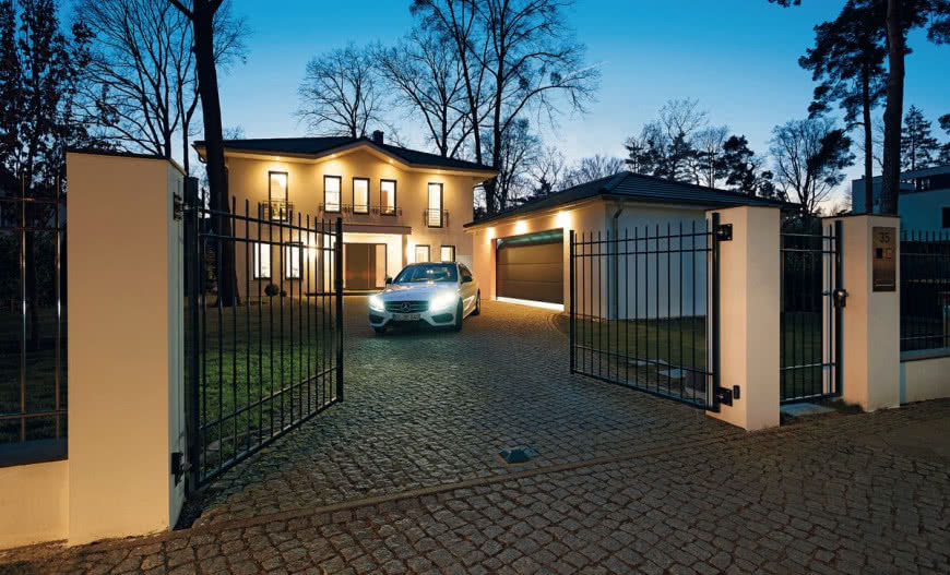 Wybieramy bramę wjazdową z napędem