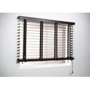 Żaluzja drewniana ANWIS do dużych przeszkleń