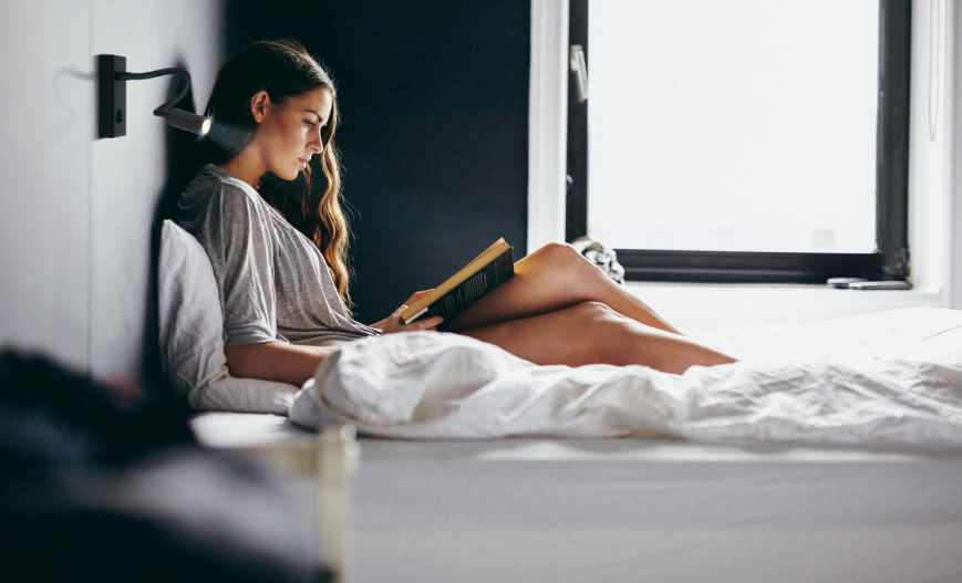 Oświetlenie LED w sypialni - stwórz relaksującą atmosferę