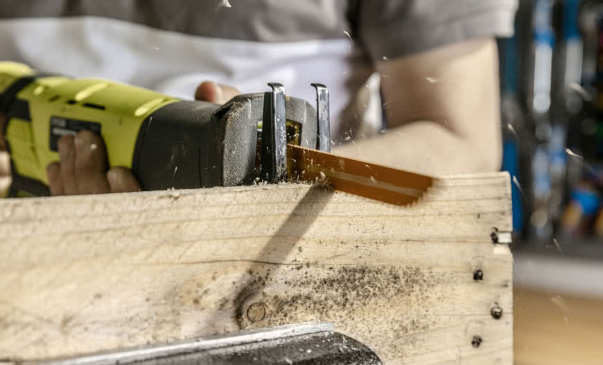 Jak wybrać brzeszczot do wyrzynarki? 