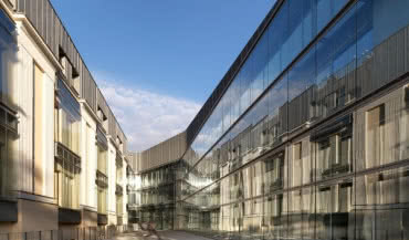 Gmach Akademii Sztuk Pięknych w Warszawie z szybami Pilkington