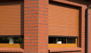 Rolety - sposób na męczące upały