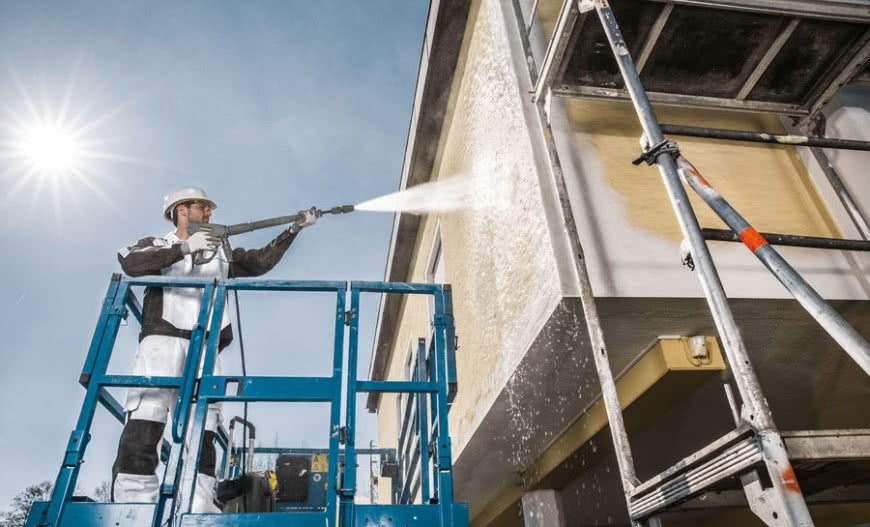 Jak za pomocą urządzeń wysokociśnieniowych podgrzać wodę na placu budowy?