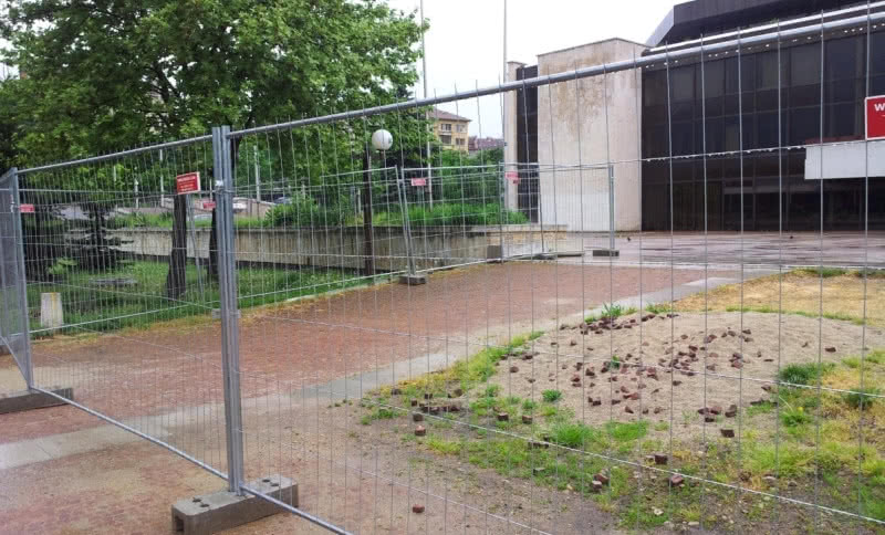 Narodowy Pałac Kultury w Sofii zabezpieczają panele tymczasowe od Betafence