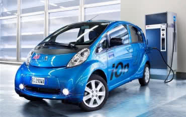 ABB ma kontrakt na sieć szybkiego ładowania pojazdów