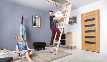 Schody strychowe drewniane marki FAKRO