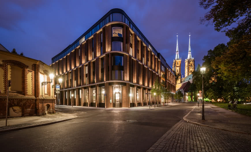 The Bridge Wrocław w systemach Aluprof 