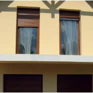 Rolety zewnętrzne naokienne