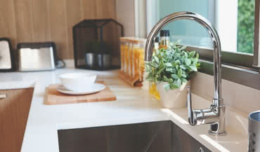 Wygoda i higiena w kuchni - odkryj zalety baterii dotykowej!