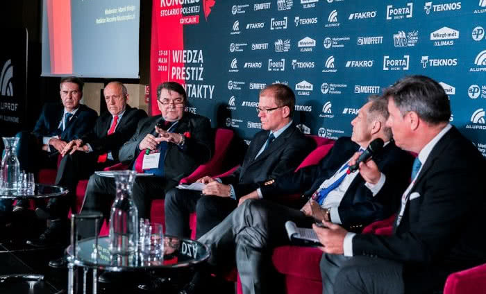 Jaka przyszłość czeka polską branżę stolarki budowlanej?