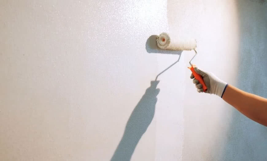 Poradnik – jakim środkiem naprawić otynkowaną powierzchnię?