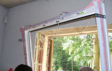 Ciepły montaż okien firmy Soudal