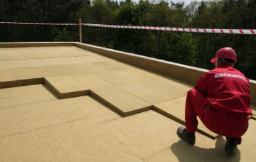 Z ROCKWOOL kształtowanie spadków połaci dachowej jest szybkie i łatwe