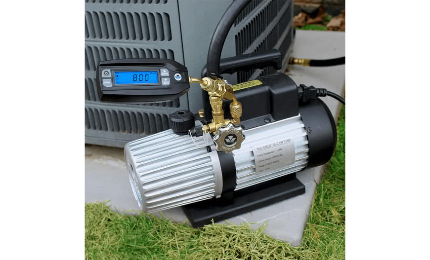 Mastercool 98063-BT - nowoczesny wakuometr z modułem Bluetooth