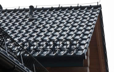 Co należy wiedzieć o kominkach dachowych?