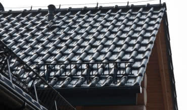 Co należy wiedzieć o kominkach dachowych?