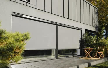 Ochrona domu przed nagrzaniem dzięki markizom okiennym