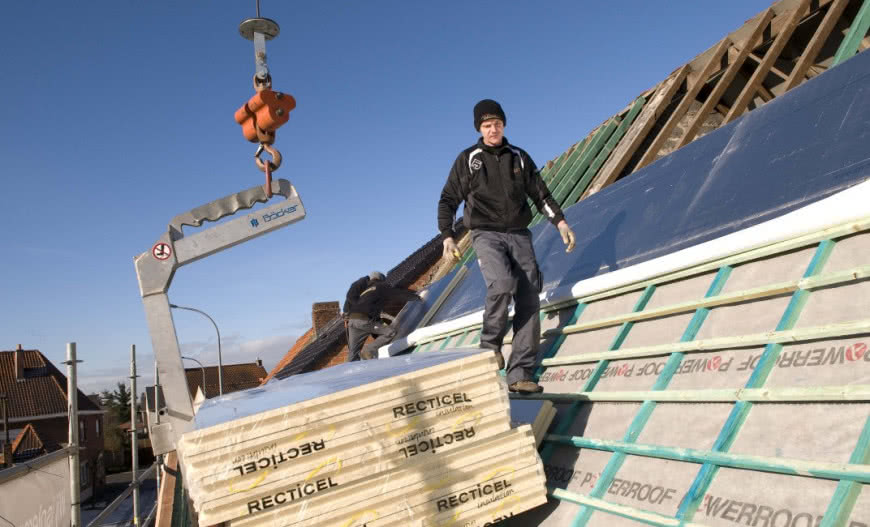 Termoizolacja nakrokwiowa za pomocą płyt POWERROOF Recticel