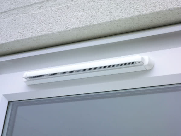 Nawiewnik okienny Flop SF Sound