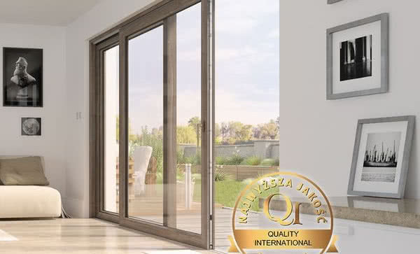 KRISPOL z nagrodą "Najwyższa Jakość" za drzwi przesuwne HST85