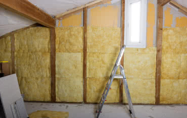 Dlaczego warto ocieplić dom wełną mineralną? Poznaj wszystkie korzyści