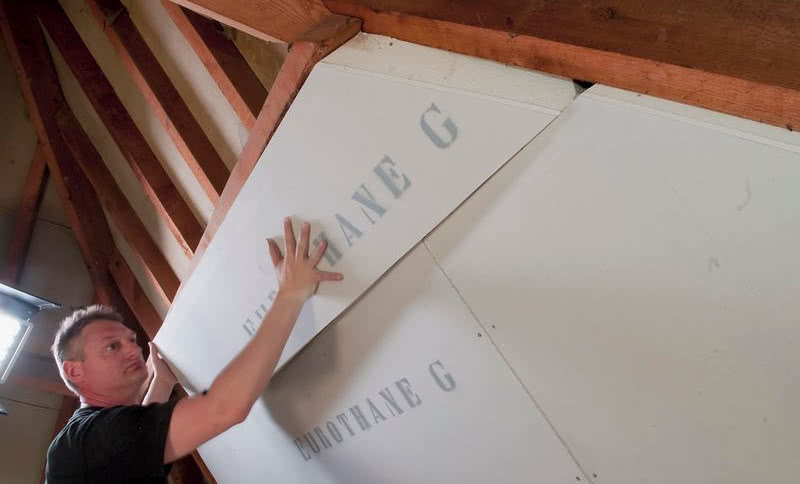 Termorenowacja ścian i sufitów od wewnątrz płytami Eurothane G