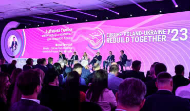 „Rebuild Ukraine” – FAKRO w Warszawie i Lwowie