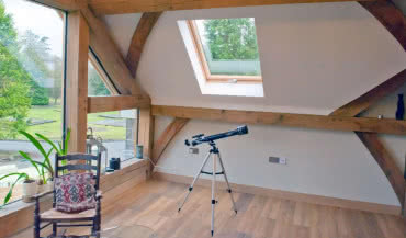 Jakie uszczelnienie wybrać do okien dachowych? Porównanie materiałów i rozwiązań