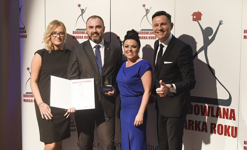 Okna dachowe i akcesoria firmy Roto Okna Dachowe z tytułem Brązowej Budowlanej Marki Roku