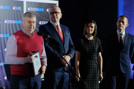Michał Pesta odbiera nagrodę Firma Roku 2018.