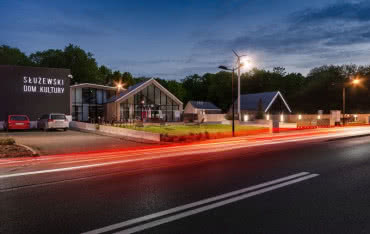 Szkło marki Pilkington w Służewskim Domu Kultury