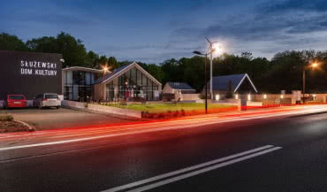 Szkło marki Pilkington w Służewskim Domu Kultury