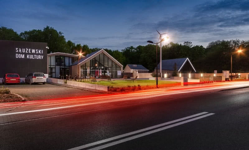 Szkło marki Pilkington w Służewskim Domu Kultury