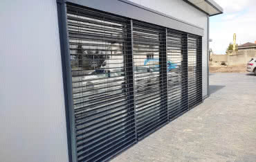 Jak skutecznie myć żaluzje fasadowe? 