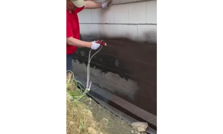 Właściwe wykonanie hydroizolacji fundamentów oraz jej rodzaje