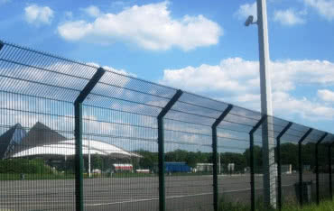 Ogrodzenie Betafence na parkingu w Belgii
