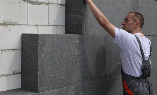 Nawet 50 tys. złotych bezzwrotnego dofinansowania dla budujących domy energooszczędne