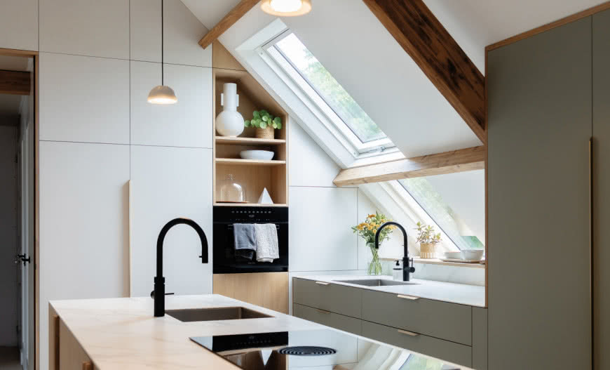 Jak wymienić okna i drzwi z dotacją? FAKRO w programie Czyste Powietrze