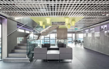 Rok 2015 w firmie Armstrong - wzrost świadomości dobrej akustyki i ekologiczne remonty biur