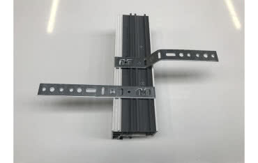 Nowość - kotwy to łatwiejszego mocowania okien 